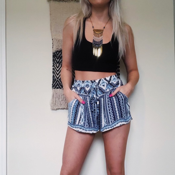 Tribal Shorts - Picture 3 of 6